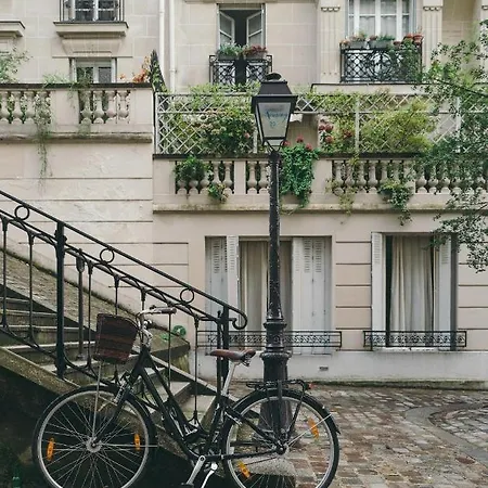 Apartment Cmg Studio Rochechouart -south Pigalle Paris